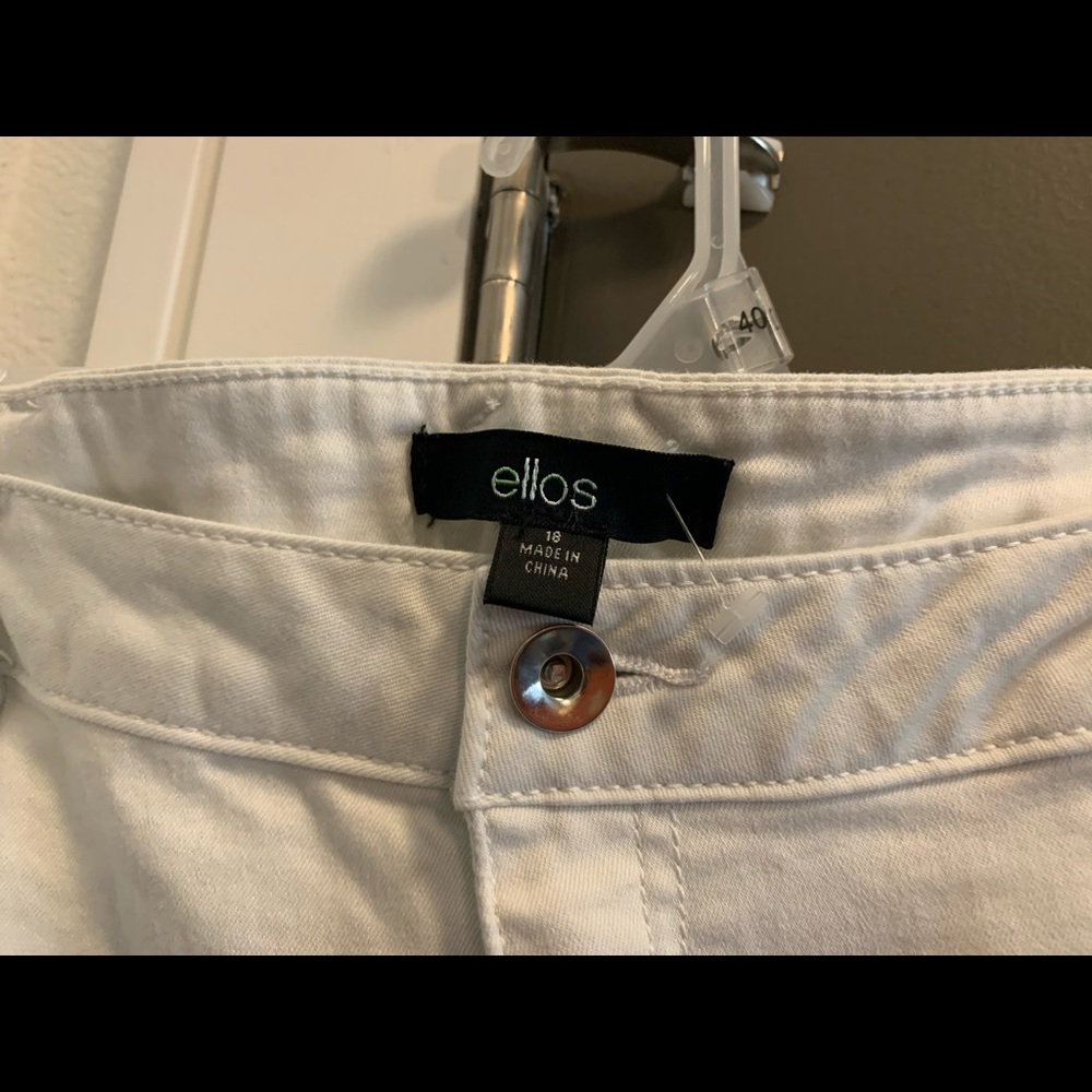 White Jeans - Picture 7 of 7